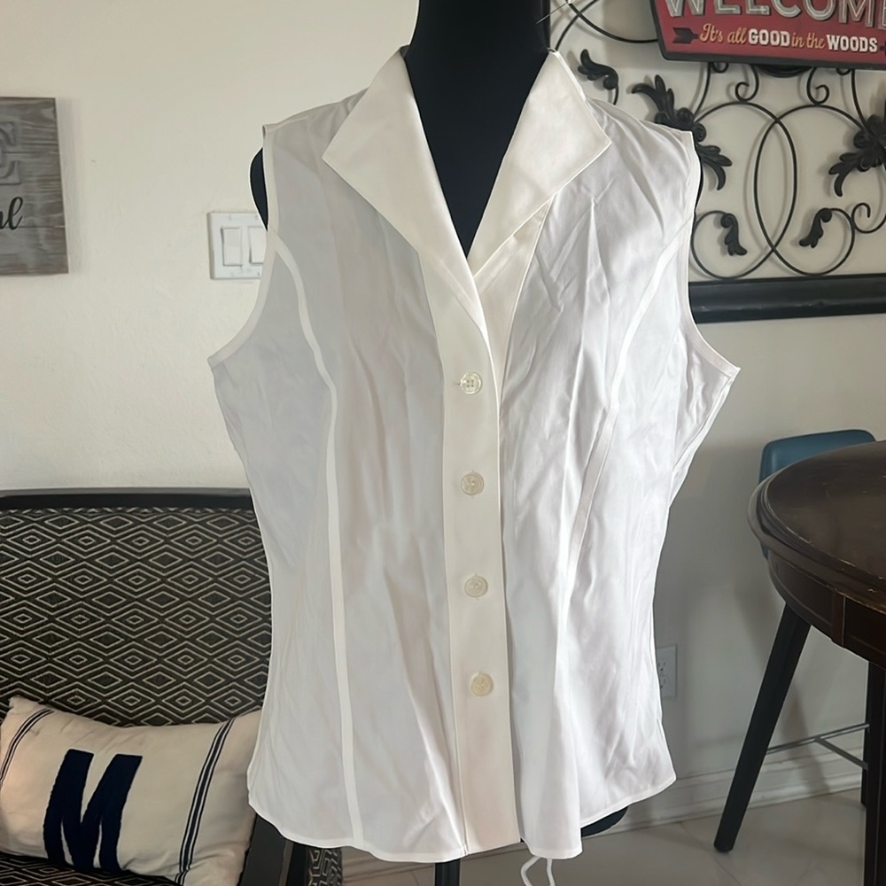 Jones of New York Platinum sleeveless white blouse